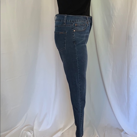 Tahari skinny jeans - Picture 2 of 8